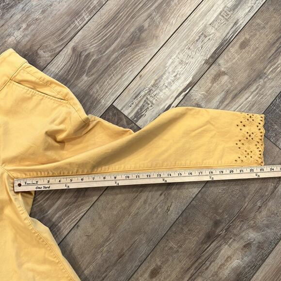 LOFT Girlfriend Chino Pants with Scalloped Eyelet Trim Size 6P - Picture 8 of 9